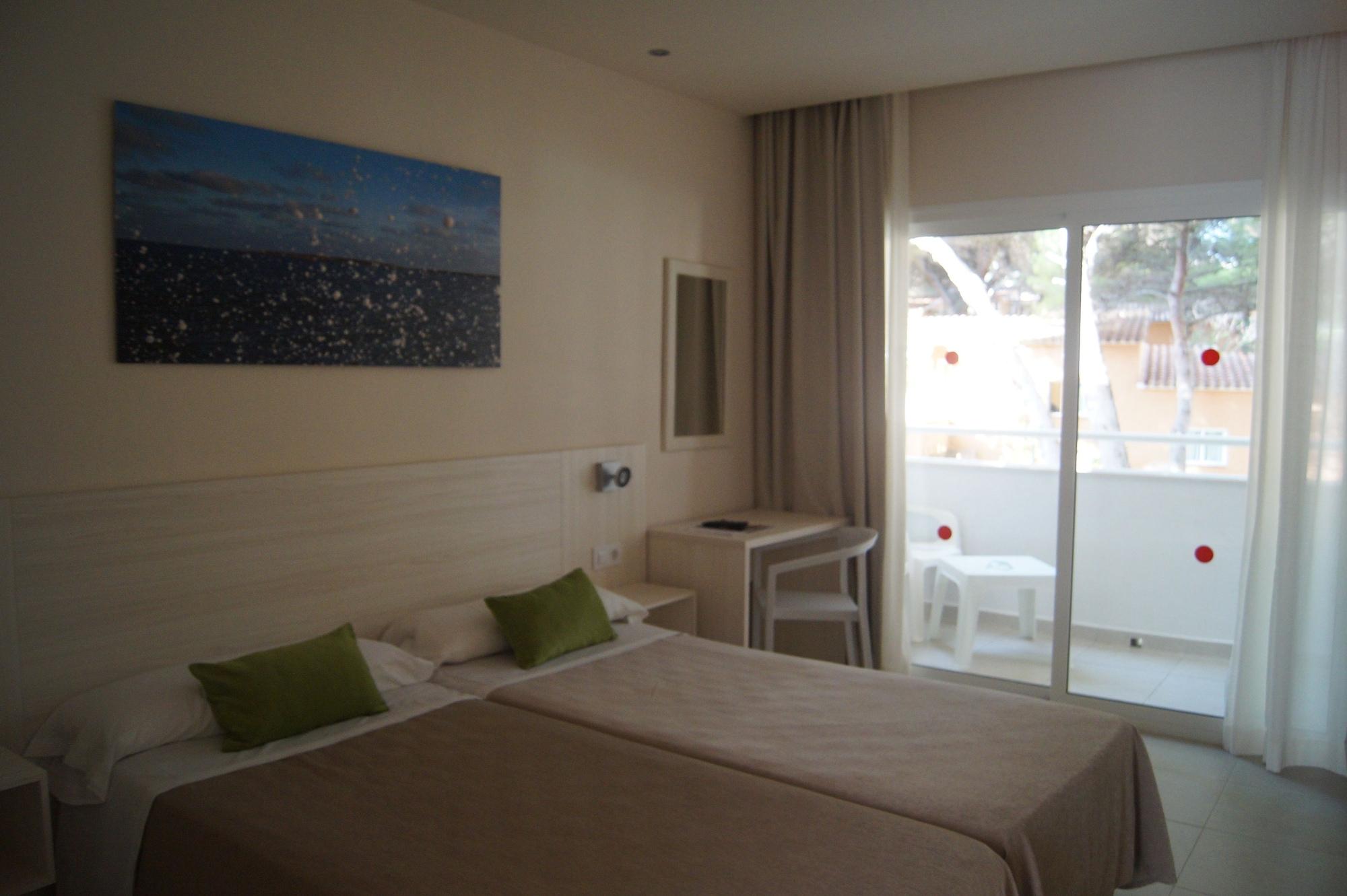 Hotel Xaloc Playa Punta Prima  Exteriör bild